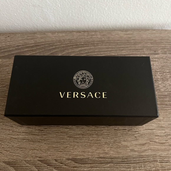 Versace cat eye sunglasses - Picture 13 of 13